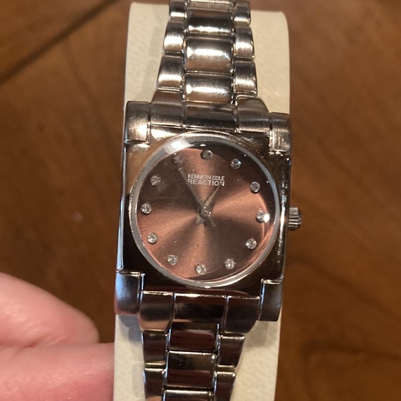 🌸NIB KENNETH COLE REACTION Womens Silvertone Watch - Picture 8 of 12